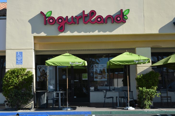 Yogurtland Restaurant