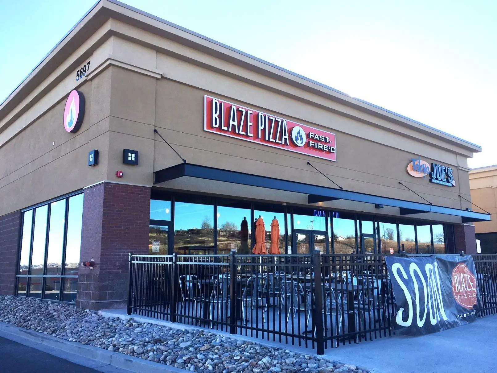 Blaze Pizza outlet