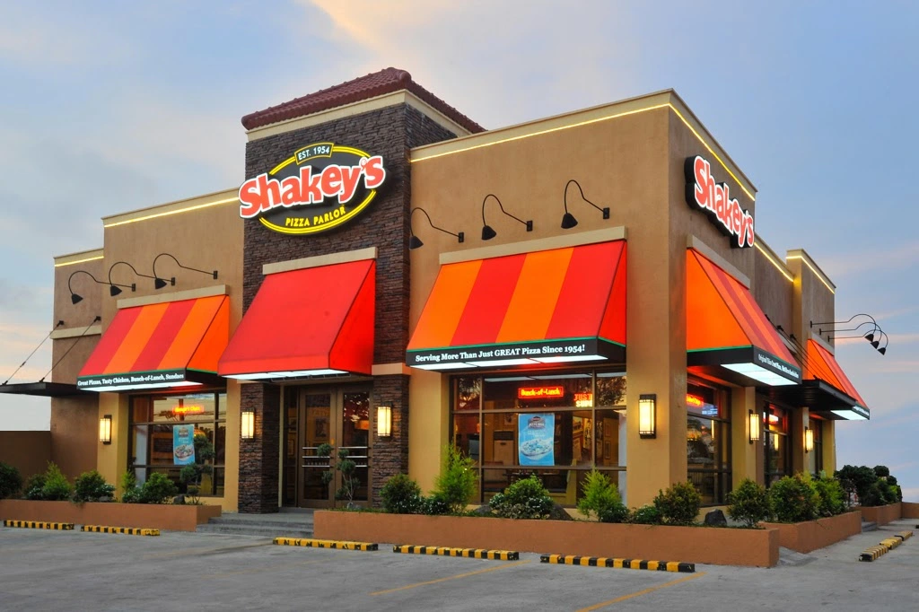 Shakey's pizza outlet