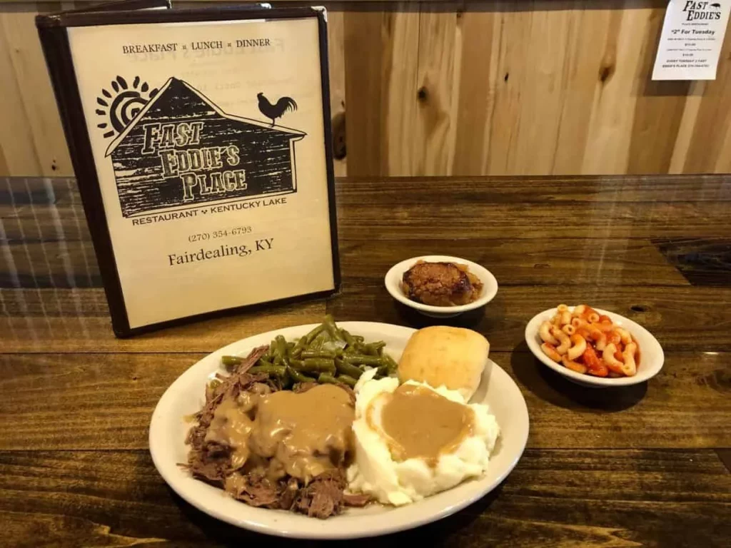 Food at Fast Eddie's