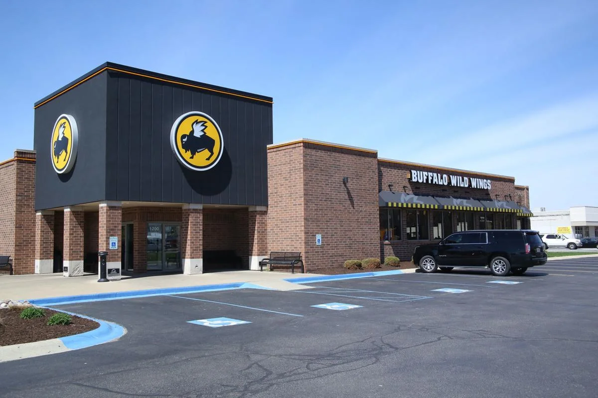 Buffalo Wild Wings restaurant