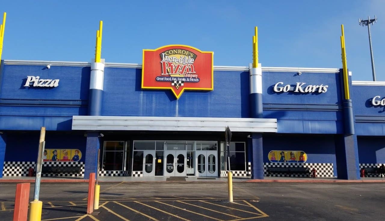 America's Incredible Pizza Company Restaurant