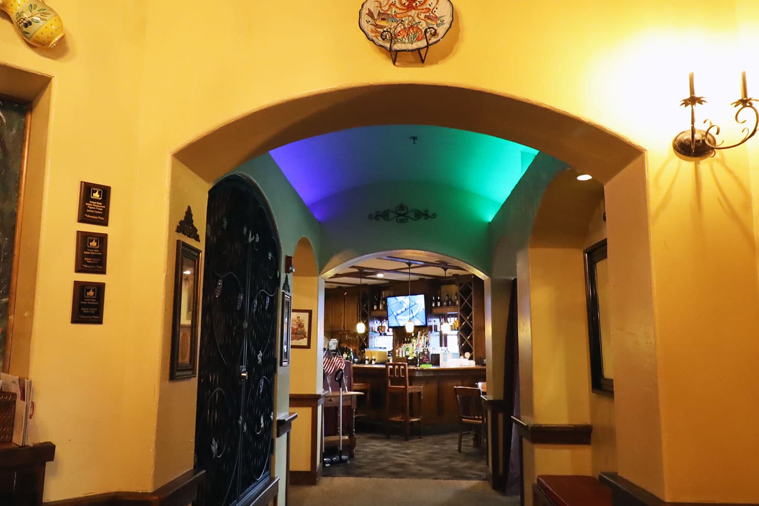 Carino's Italian