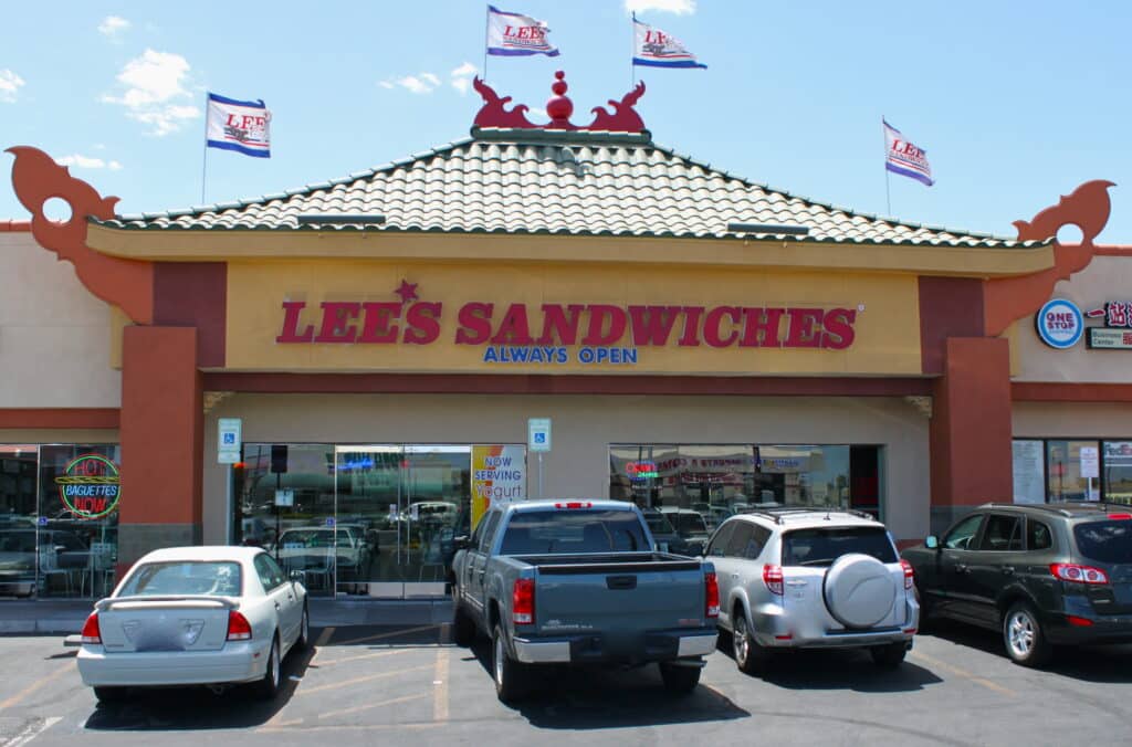Lee's Sandwiches Restaurant