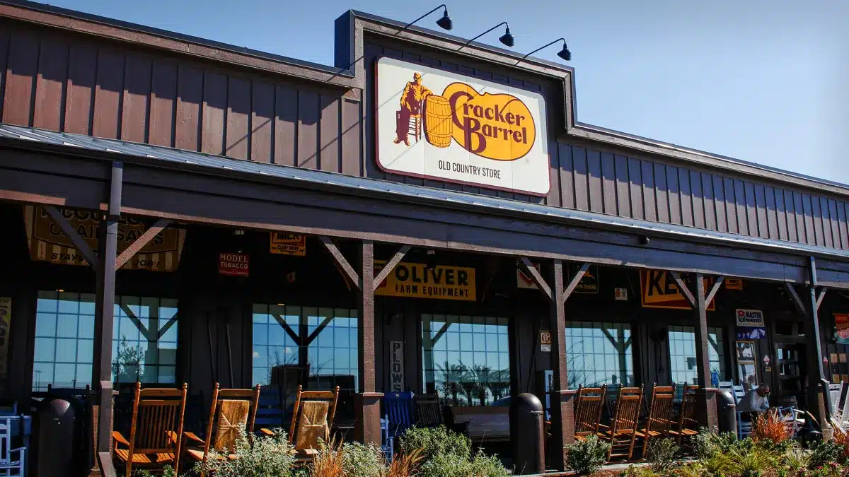 Cracker Barrel Restaurant