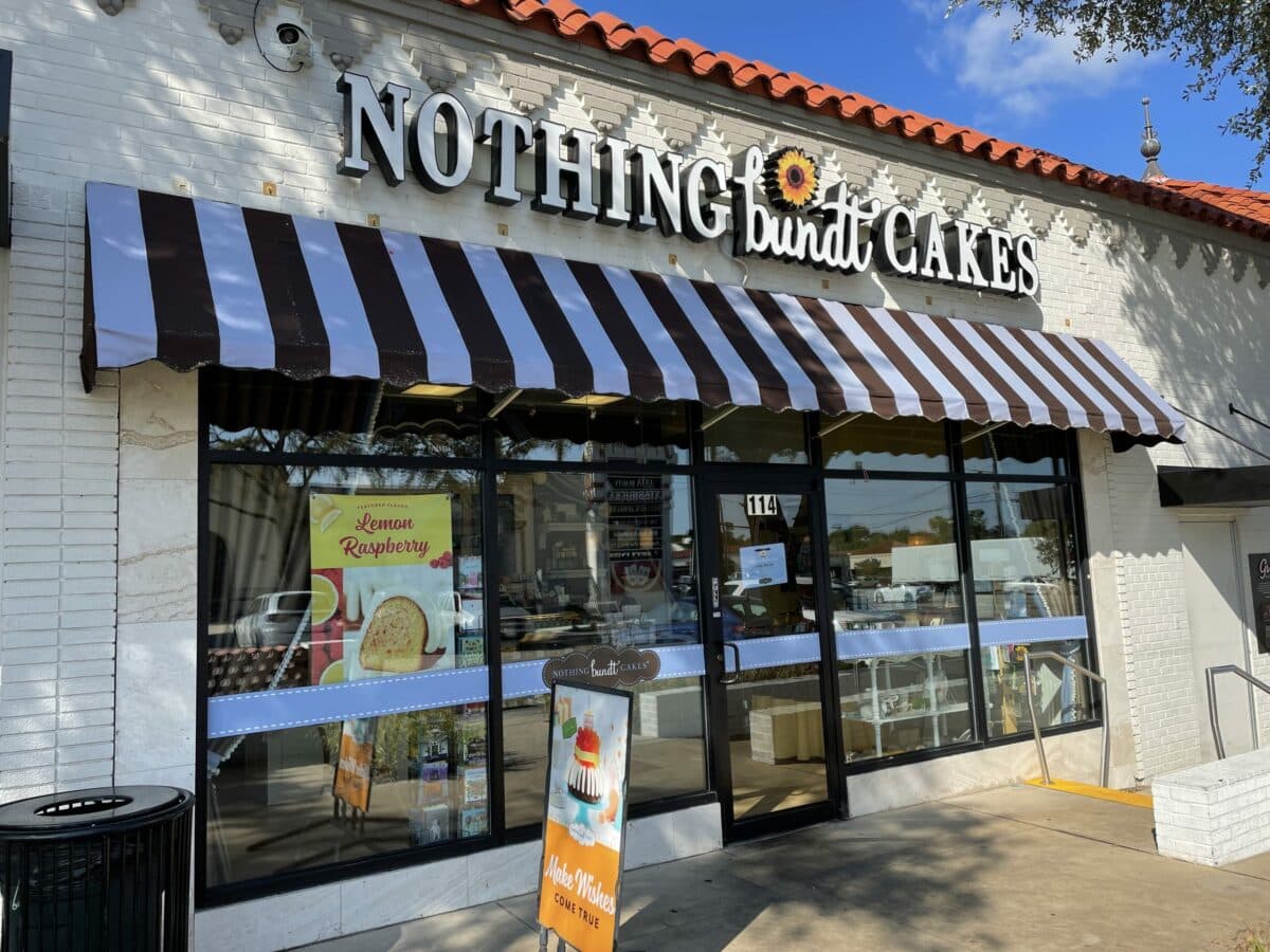 Nothing Bundt Cakes Restaurant