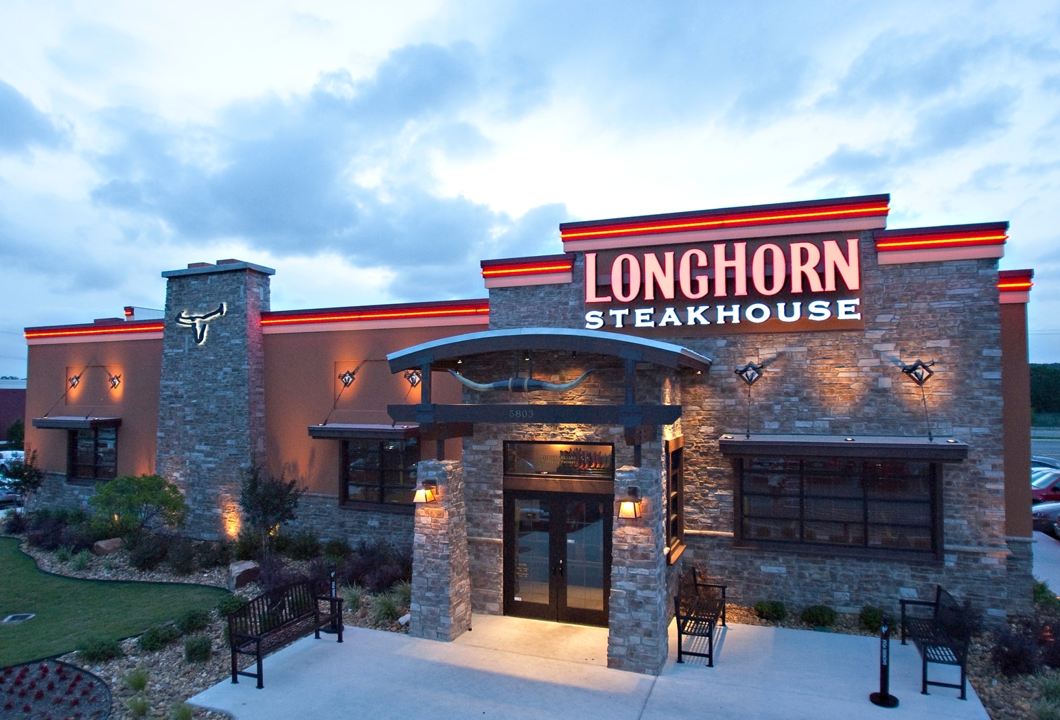 LongHorn Steakhouse Restaurant