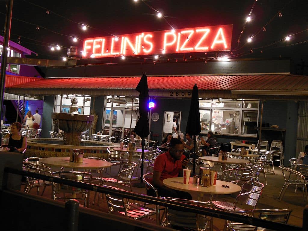 Fellini's Pizza resturant