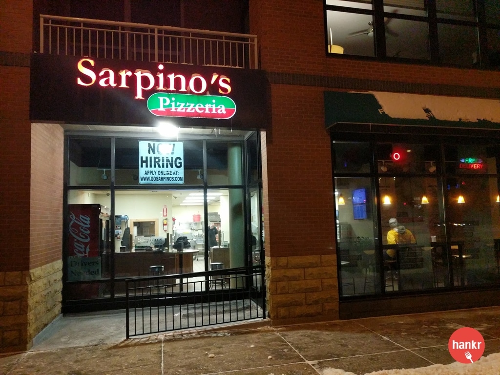 Sarponi's Pizzeria Outlet