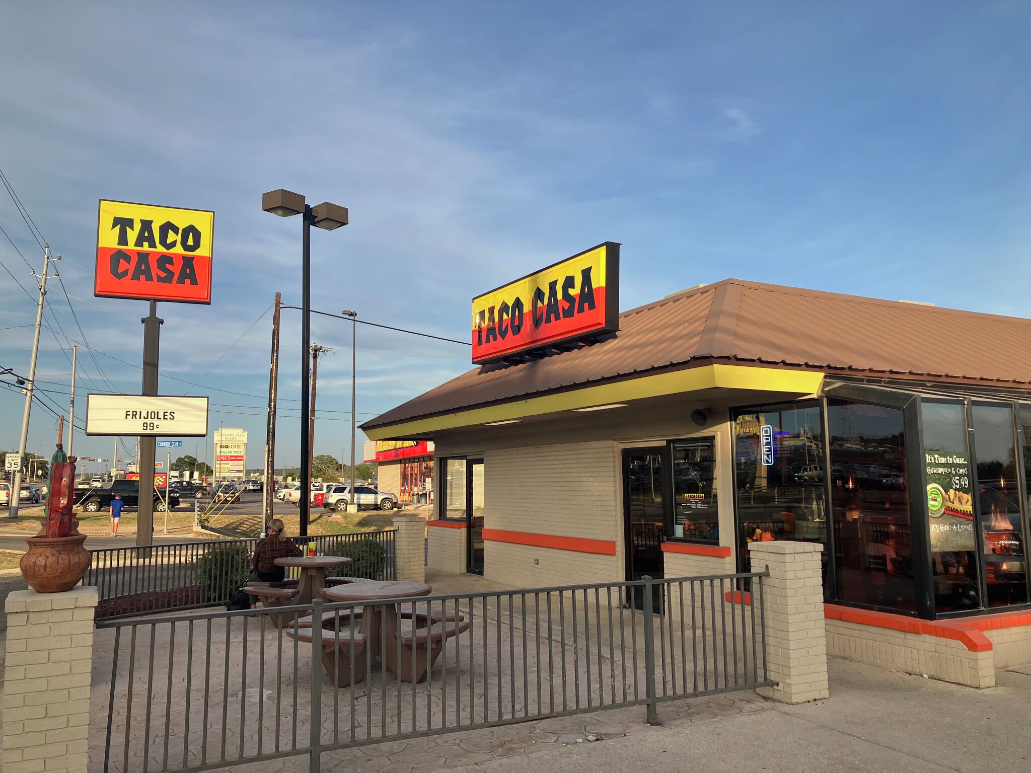 Taco Casa Outlet