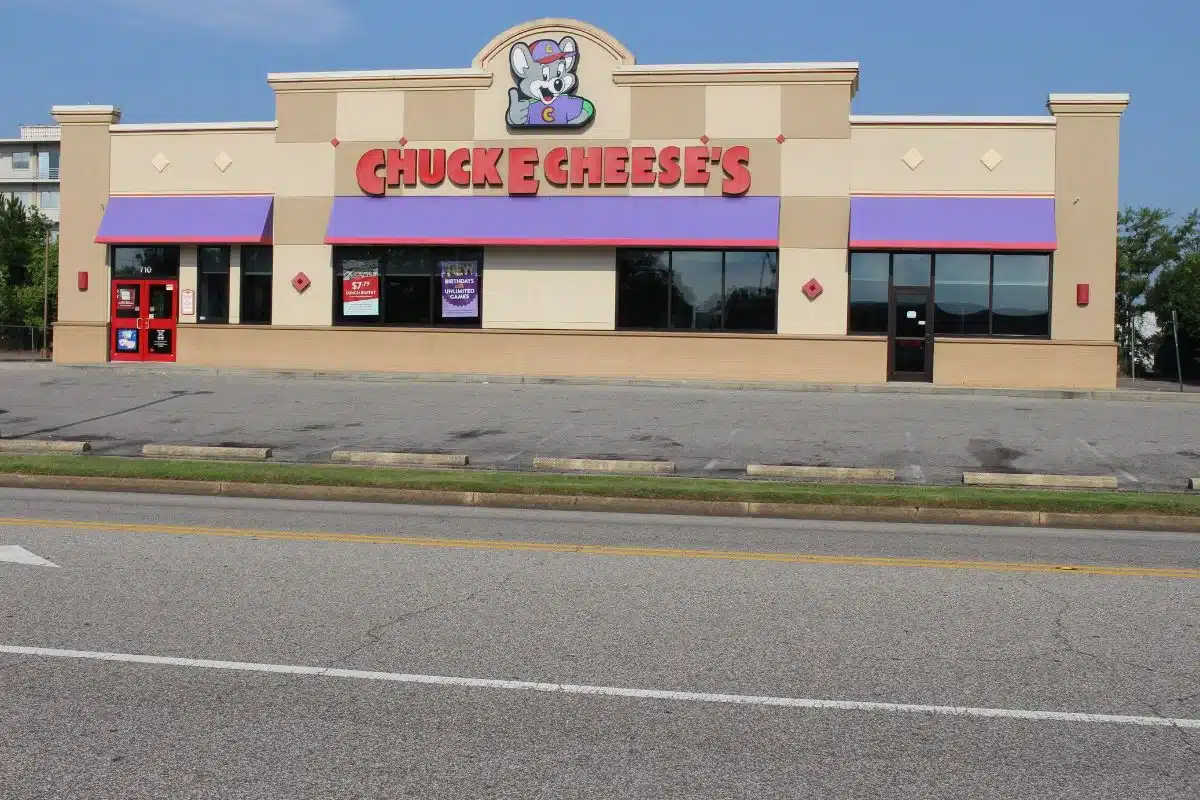 Chuck E. Cheese Restaurant