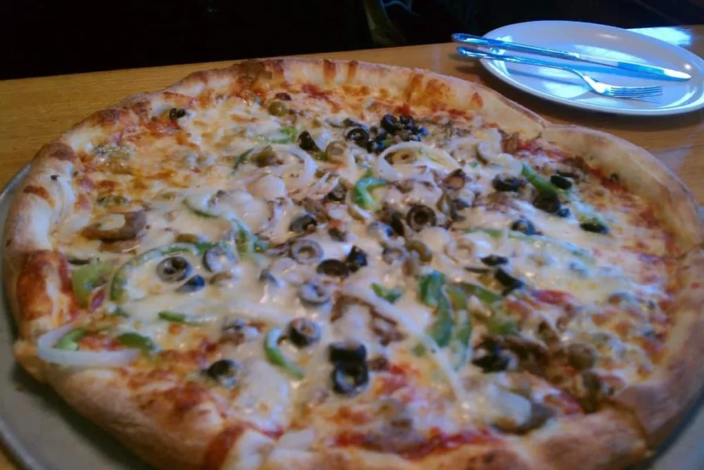 Fellini's Pizza Food