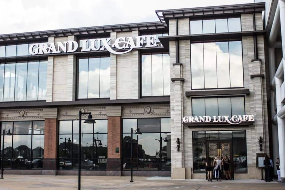 Grand Lux Cafe Restaurant