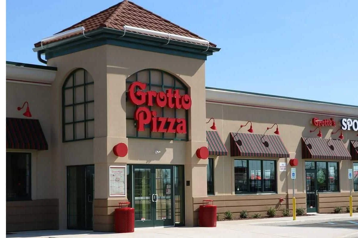 Grotto Pizza Restaurant