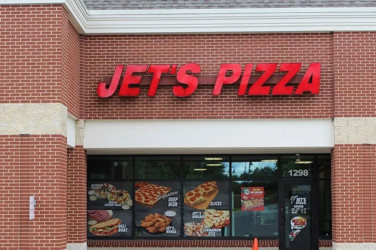 Jet’s Pizza Restaurant