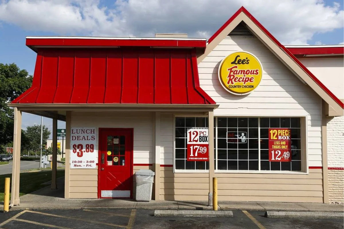 Lee's Famous Recipe Chicken Restaurant