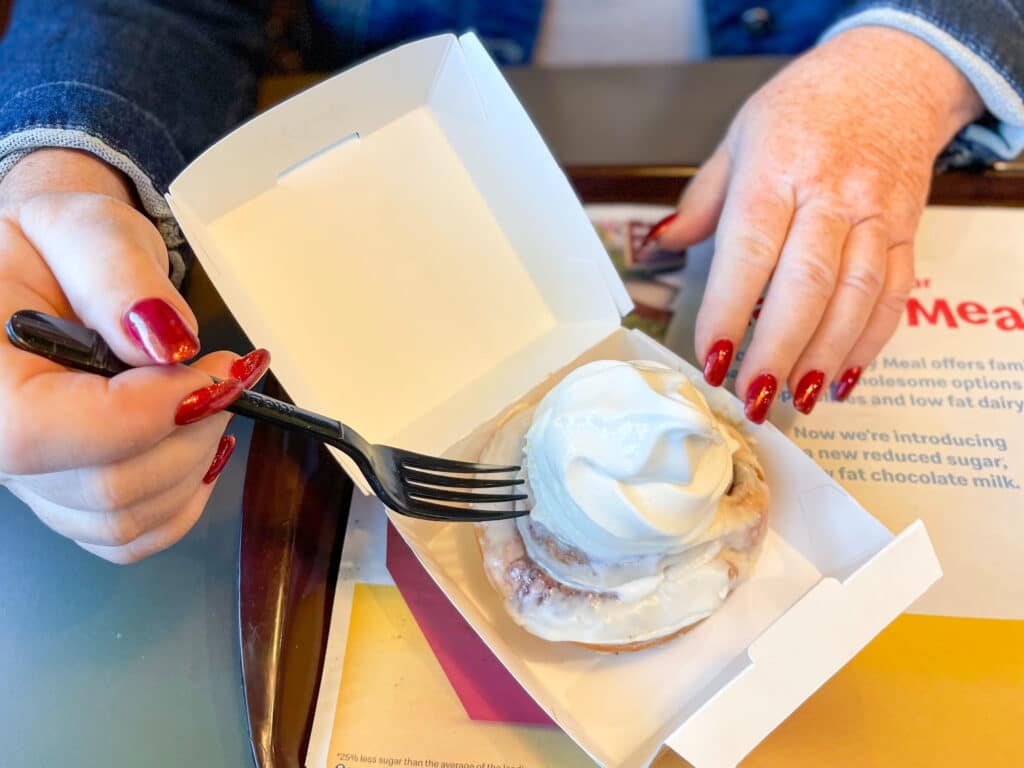 McDonald's Cinnamon Melt A La Mode