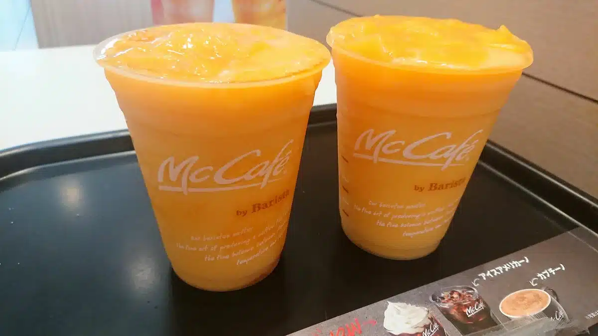 McDonalds Mango Pineapple Smoothie Review