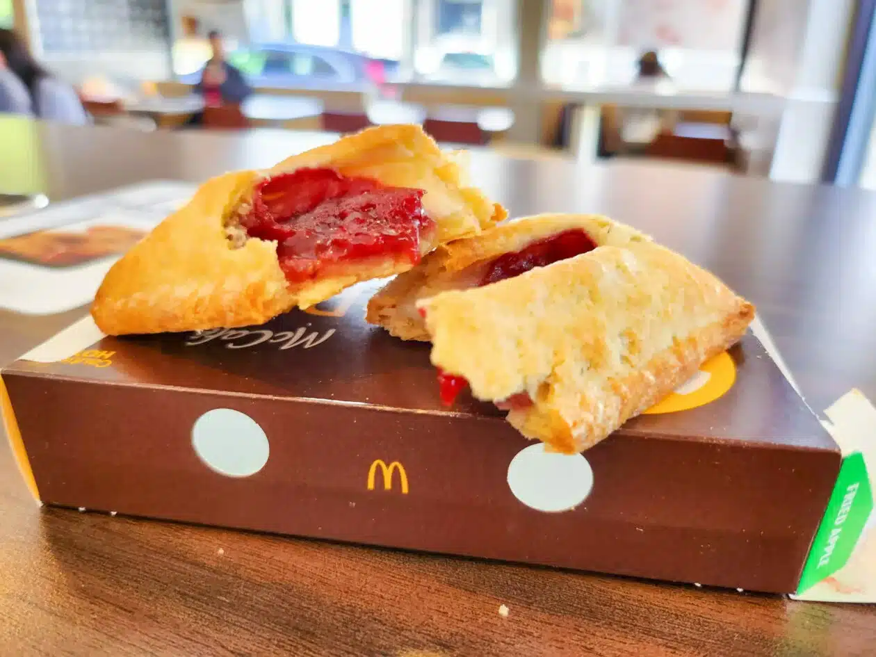 McDonald's Strawberry Cream Pie Review