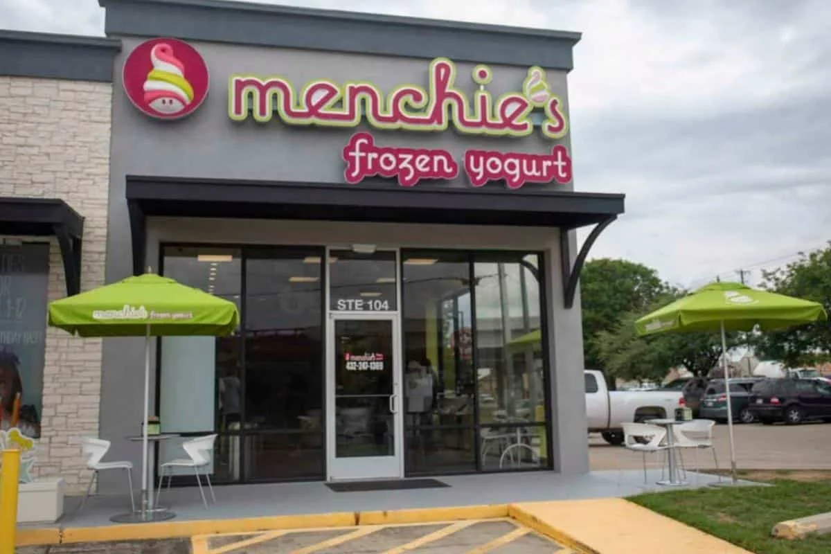 Menchie’s Frozen Yogurt Restaurant