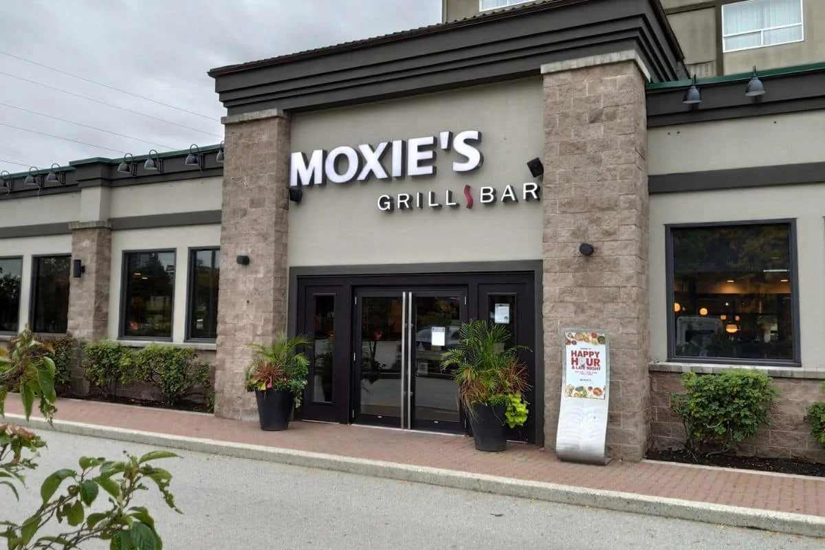 Moxie’s Grill & Bar Restaurant