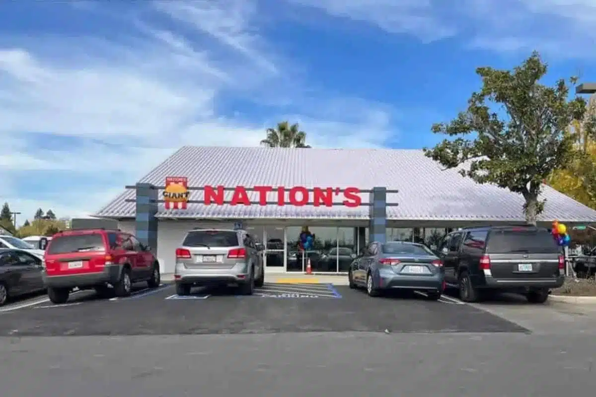 Nation's Giant Hamburger Restaurant