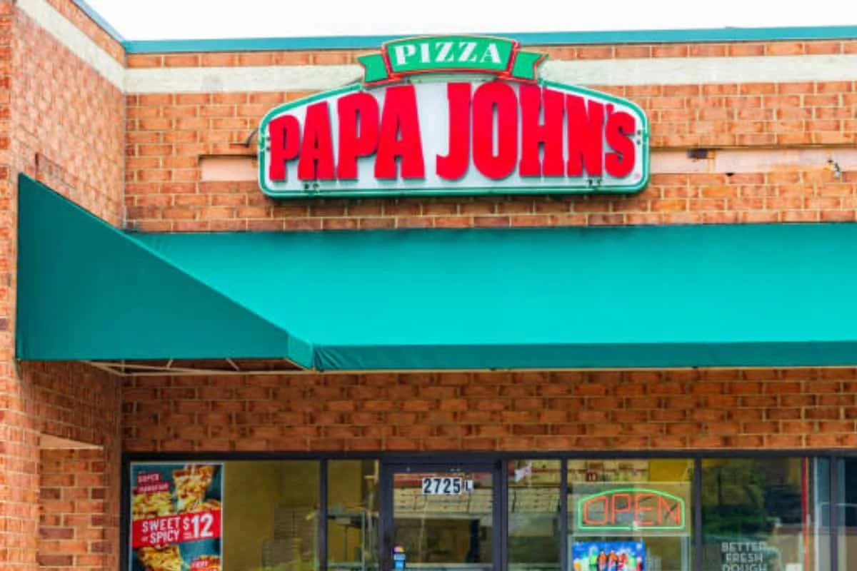 Papa John's Restaurant
