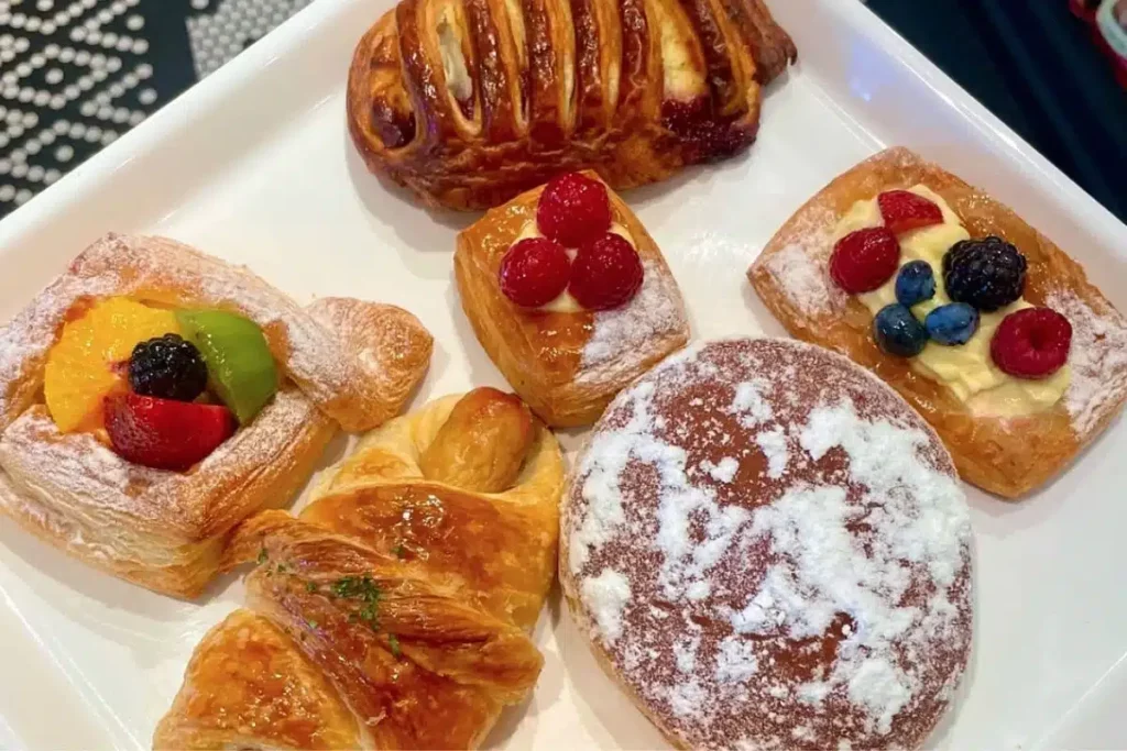 Paris Baguette Food
