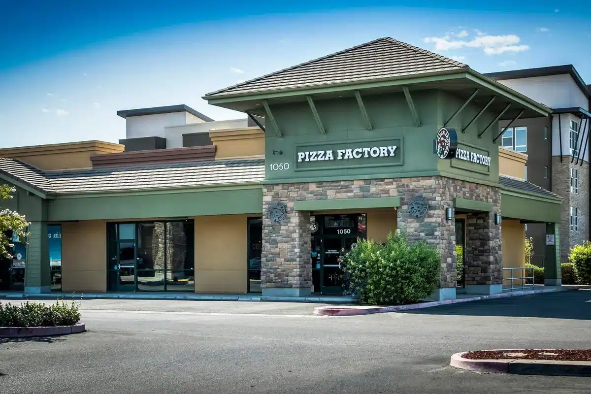 Pizza Factory Restaurant
