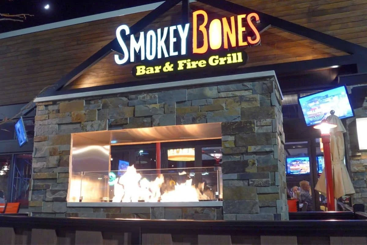 Smokey Bones Bar & Fire Grill Restaurant