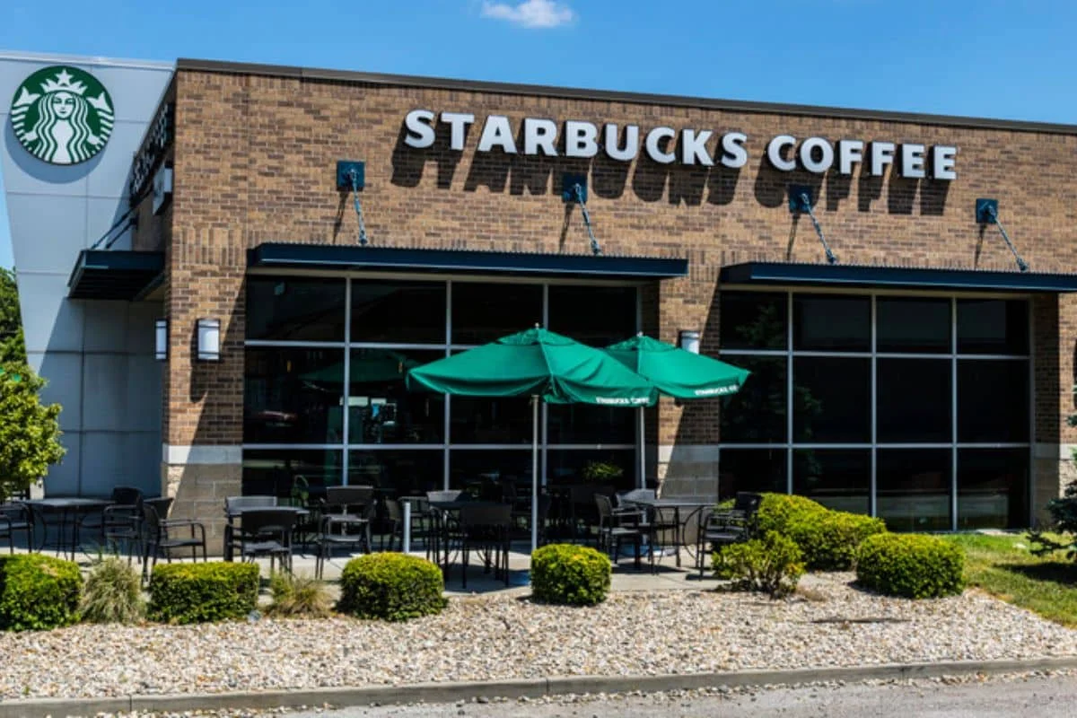 Starbucks Restaurant